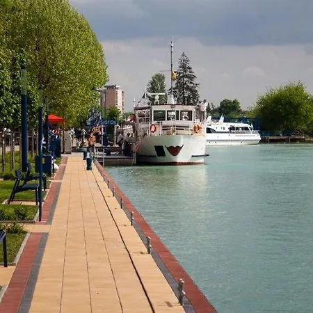 Mariella Villa Siófok